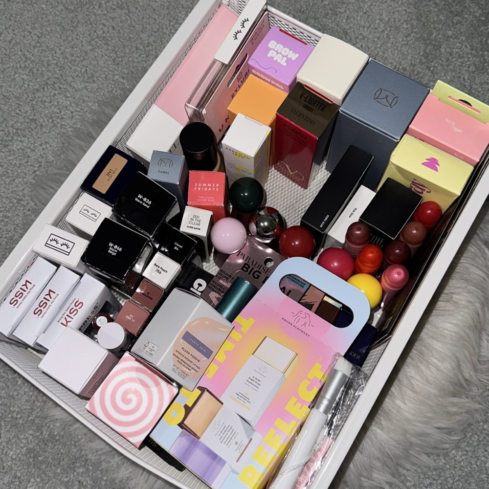 [BNIB] Makeup Mystery Box